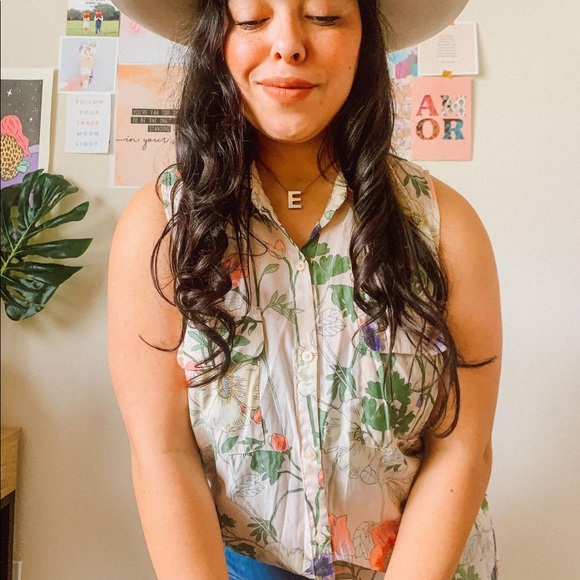 Floral Button Up - Picture 2 of 4